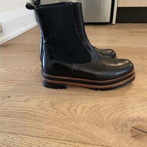 Paloma Barcelo black leather boots